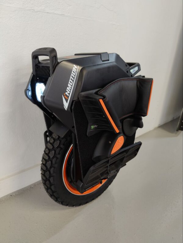 InMotion V14 Adventure Electric Unicycle - Image 3