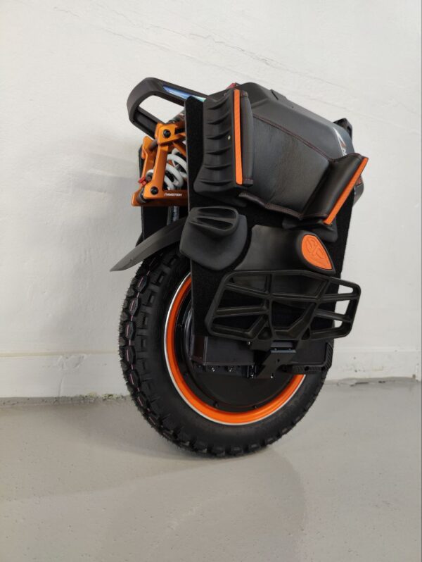 InMotion V14 Adventure Electric Unicycle - Image 4